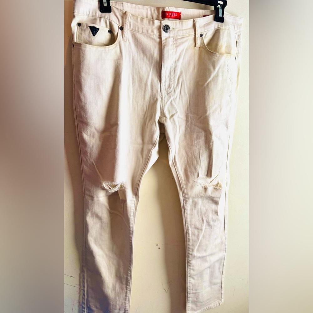 Men’s Cream White Distressed Slim fit Jeans - Guess brand - Size 36